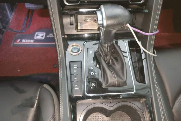 Used Zotye Domy X7 2017 Upgraded Edition 1.8T DCT Huashan Model Gear Lever