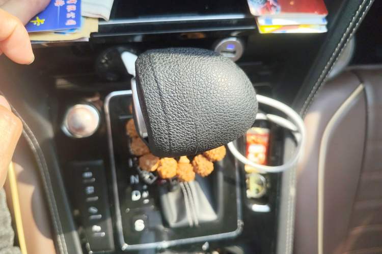 Used Zotye Domy X7 2017 1.8T DCT Luxury Model Gear Lever