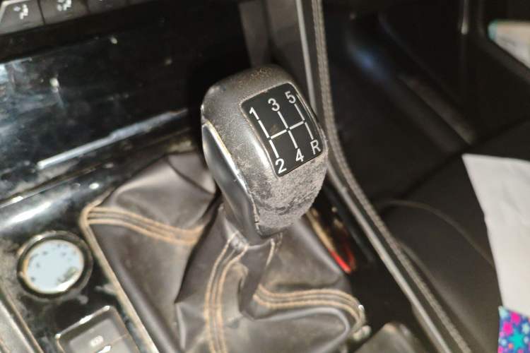 Used Zotye Domy X7 2017 1.8T Manual Luxury Model Gear Lever