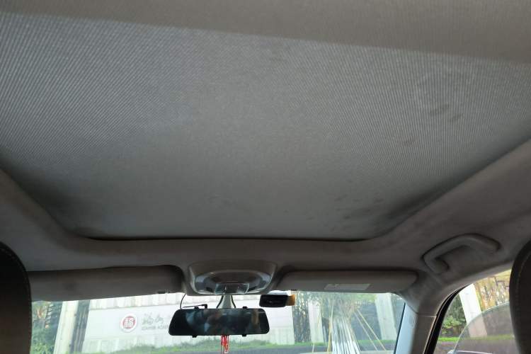 Used Zotye Domy X7 2017 1.8T Manual Luxury Model Headliner