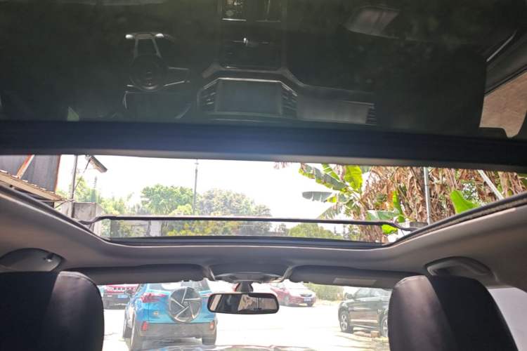 Used Zotye Domy X7 2017 Upgraded Edition 1.8T DCT Huashan Model Headliner