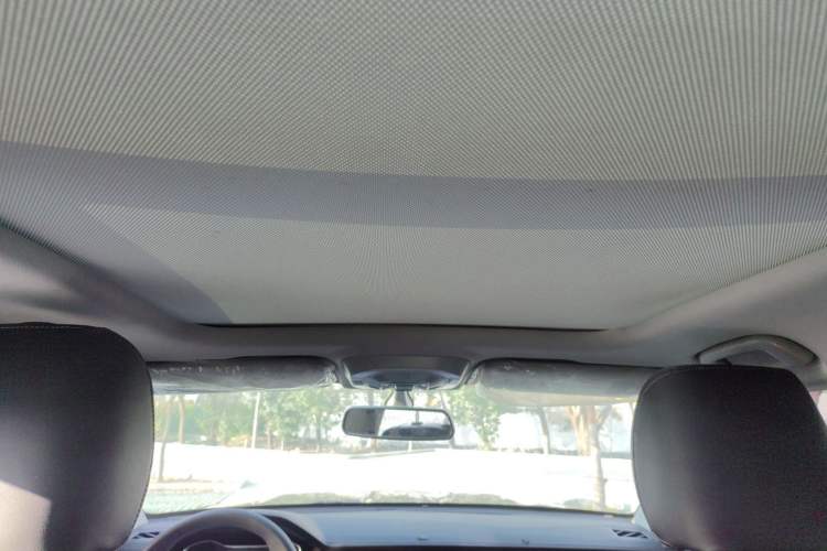 Used Zotye Domy X7 2017 1.8T DCT Luxury Model Headliner