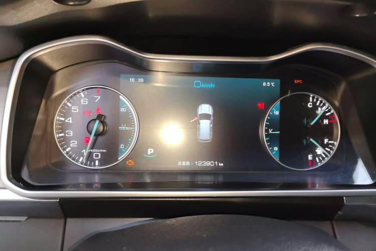 Used Zotye Domy X7 2017 2.0T DCT Flagship Edition Instrument Cluster