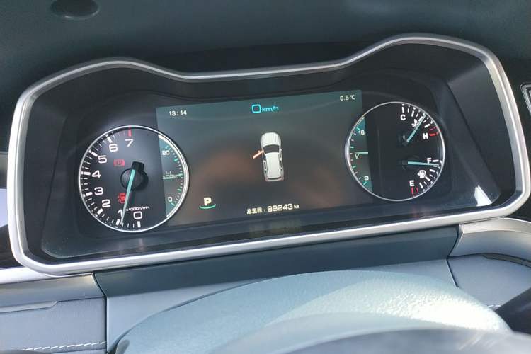 Used Zotye Domy X7 2017 Upgraded Edition 2.0T DCT Huangshan Model 7 Seats Instrument Cluster