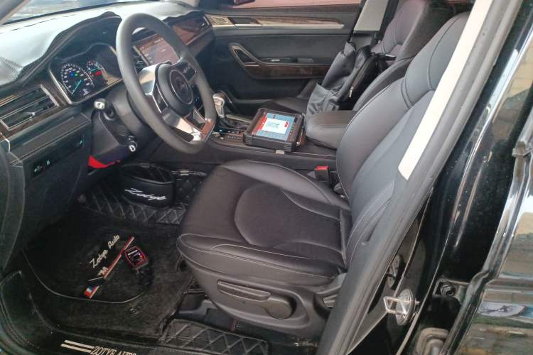 Used Zotye Domy X7 2017 1.8T DCT Luxury Model Left Front Seat