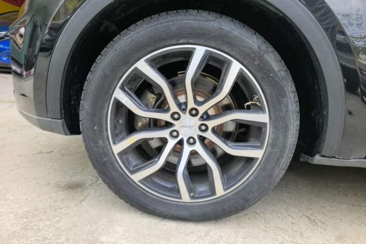Used Zotye Domy X7 2017 1.8T DCT Prestige Model Left Front Wheel Hub