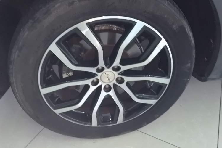 Used Zotye Domy X7 2017 1.8T DCT Prestige Model Left Front Wheel Hub