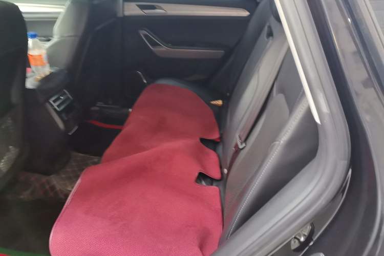 Used Zotye Domy X7 2017 2.0T DCT Flagship Edition Left Rear Seat
