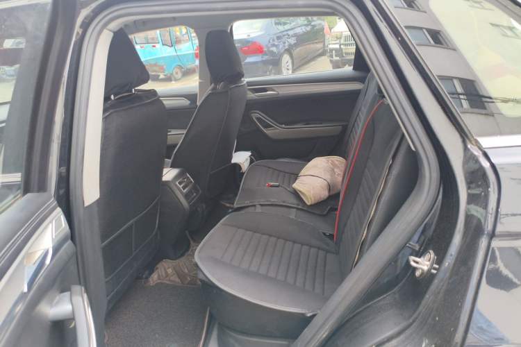 Used Zotye Domy X7 2017 1.8T DCT Luxury Model Left Rear Seat