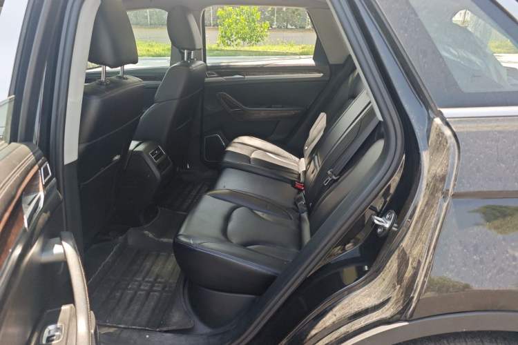 Used Zotye Domy X7 2017 1.8T Manual Luxury Model Left Rear Seat