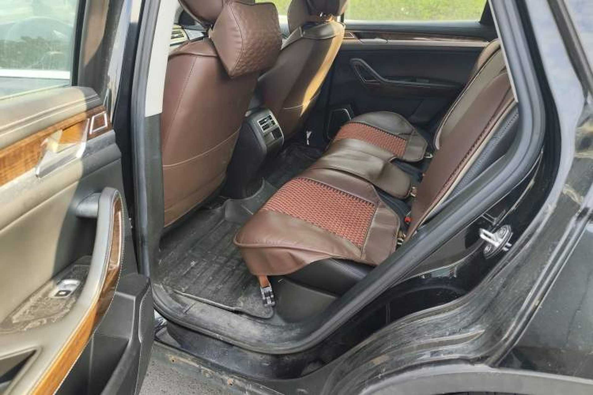 Used Zotye Domy X7 2017 1.8T DCT Prestige Model Left Rear Seat