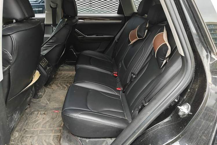 Used Zotye Domy X7 2017 1.5T Manual Luxury Model Left Rear Seat