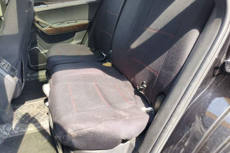 Used Zotye Domy X7 2017 1.5T Manual Luxury Model Left Rear Seat