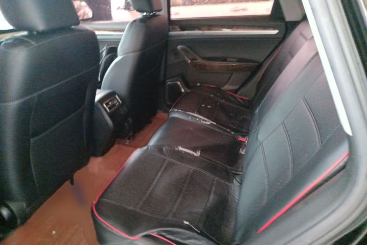Used Zotye Domy X7 2017 1.8T DCT Luxury Model Left Rear Seat