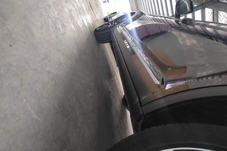 Used Zotye Domy X7 2017 1.8T Manual Luxury Model Left Side Sill