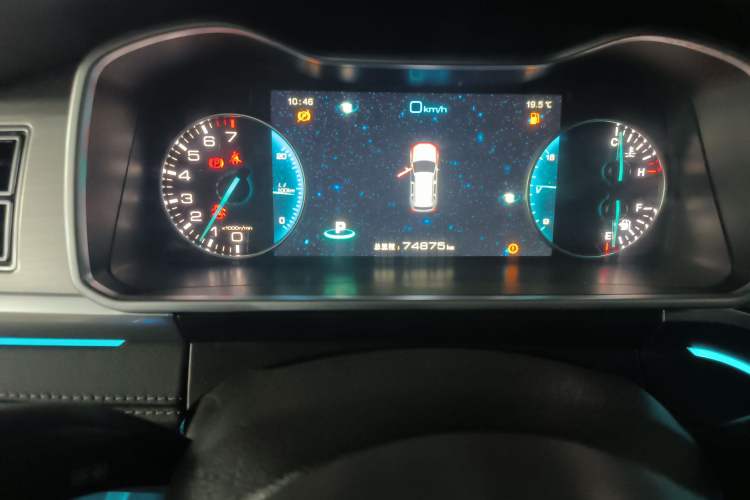 Used Zotye Domy X7 2017 2.0T DCT Ultimate Edition Odometer Close Up