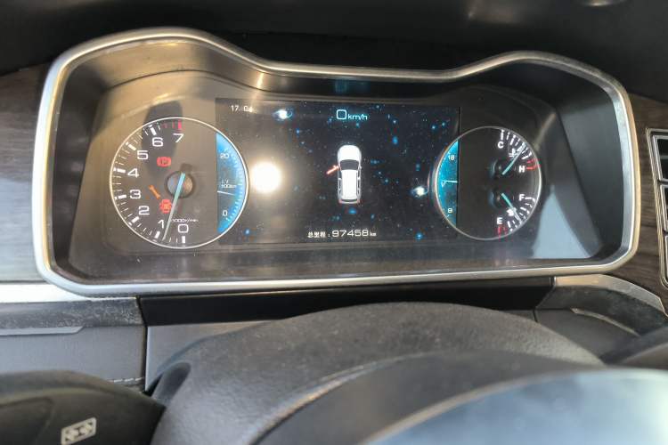 Used Zotye Domy X7 2017 1.8T Manual Luxury Model Odometer Close Up