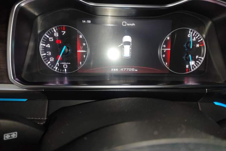 Used Zotye Domy X7 2017 1.8T Manual Luxury Model Odometer Close Up