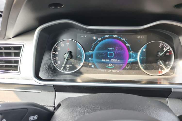 Used Zotye Domy X7 2017 Top-Grade Model 2.0T DCT Tianshan Version Odometer Close Up