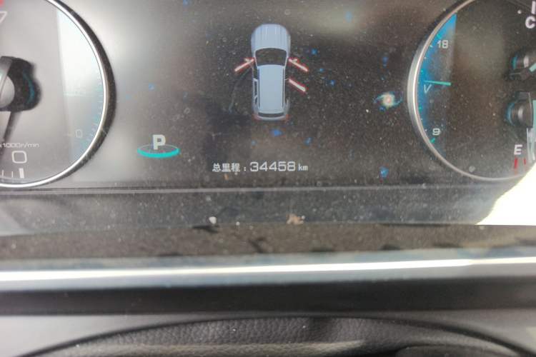 Used Zotye Domy X7 2017 Top-Grade Model 2.0T DCT Tianshan Version Odometer Close Up