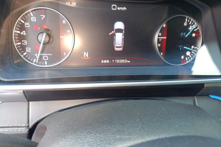Used Zotye Domy X7 2017 1.8T DCT Prestige Model Odometer Close Up