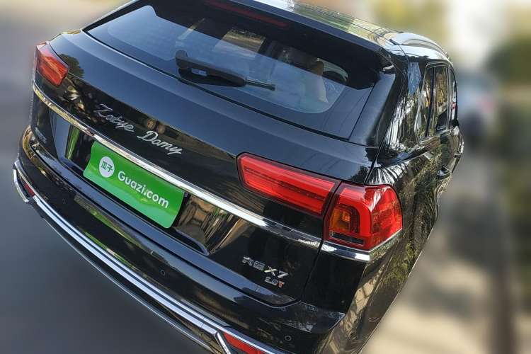 Used Zotye Domy X7 2017 Upgraded Edition 2.0T DCT Huangshan Model 7 Seats Rear Right 45 Deg