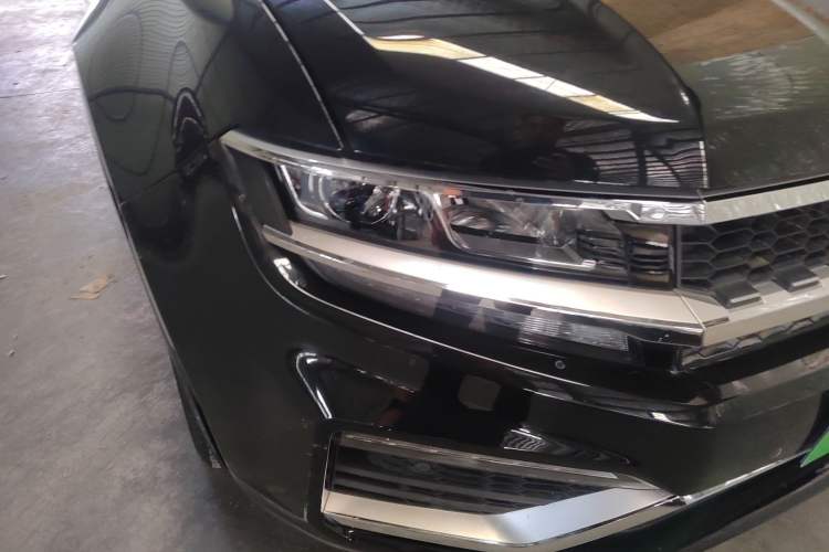 Used Zotye Domy X7 2017 1.8T Manual Luxury Model Right Front Headlight