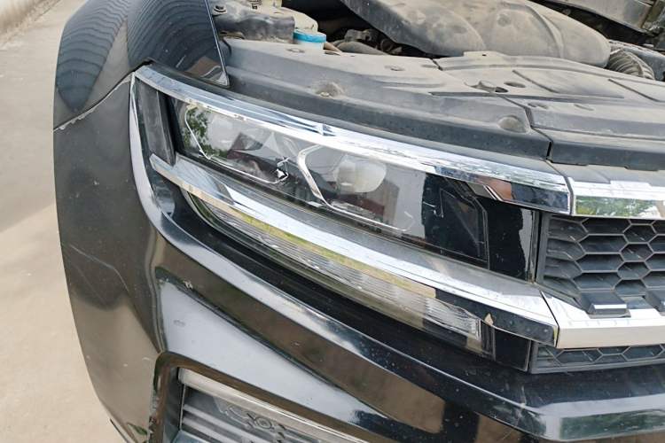 Used Zotye Domy X7 2017 2.0T DCT Ultimate Edition Right Front Headlight