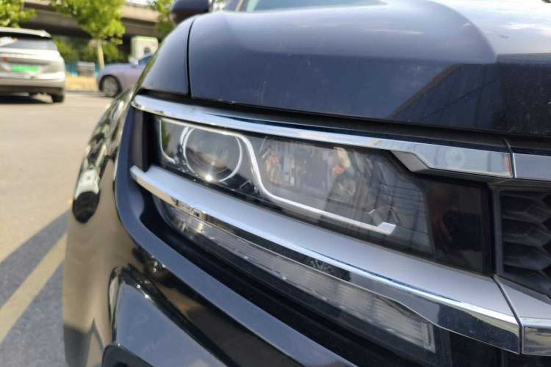 Used Zotye Domy X7 2017 1.5T Manual Luxury Model Right Front Headlight