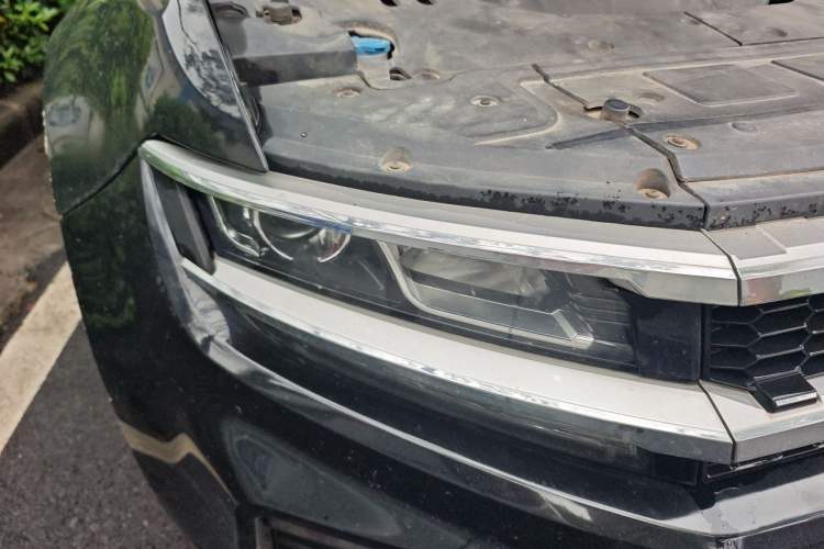 Used Zotye Domy X7 2017 1.8T DCT Prestige Model Right Front Headlight
