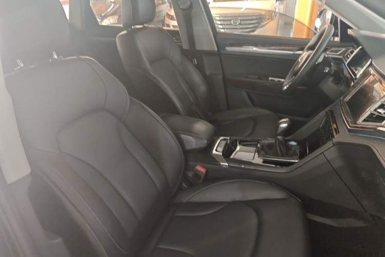 Used Zotye Domy X7 2017 1.8T Manual Luxury Model Right Front Seat