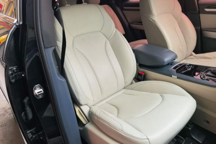Used Zotye Domy X7 2017 1.8T DCT Prestige Model Right Front Seat
