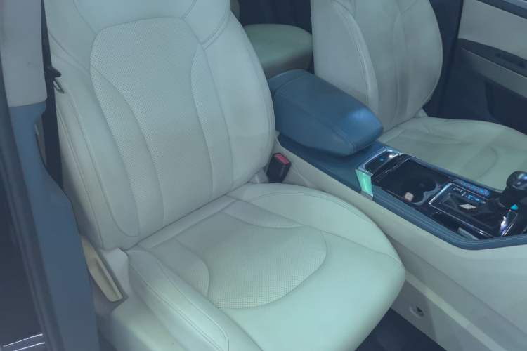 Used Zotye Domy X7 2017 1.8T DCT Prestige Model Right Front Seat