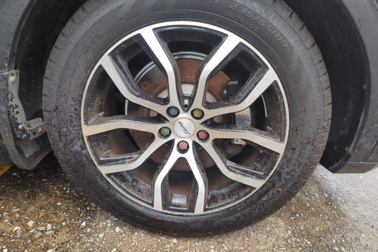 Used Zotye Domy X7 2017 2.0T DCT Ultimate Edition Right Front Wheel Hub