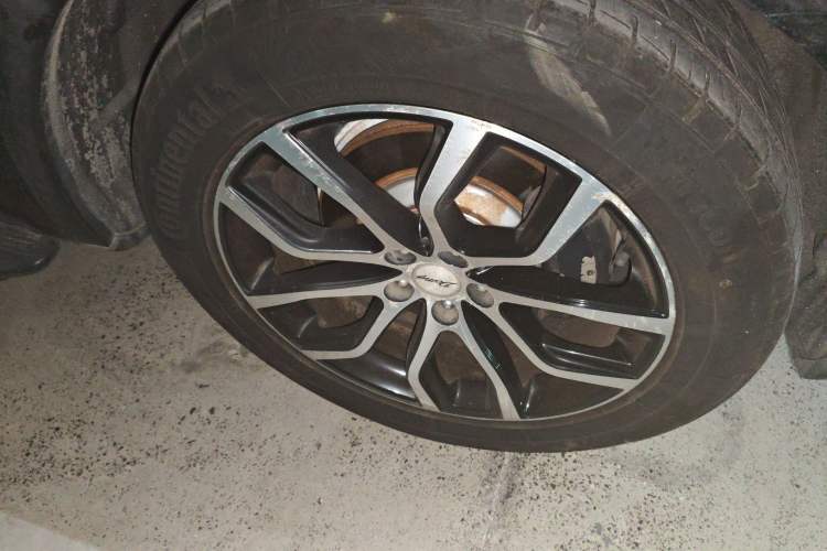 Used Zotye Domy X7 2017 1.8T Manual Luxury Model Right Front Wheel Hub