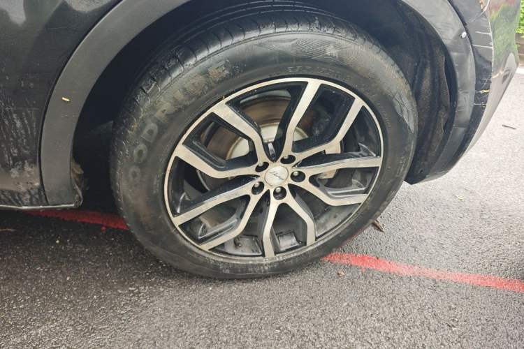 Used Zotye Domy X7 2017 1.8T DCT Prestige Model Right Front Wheel Hub