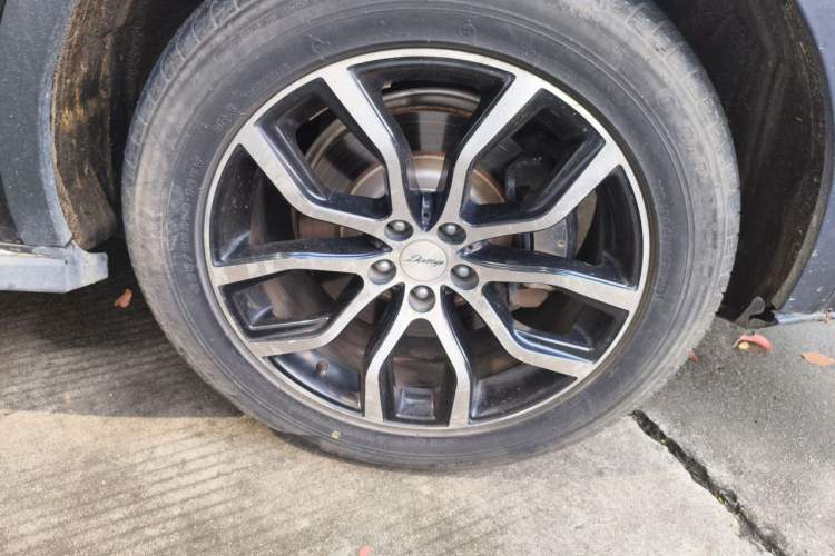 Used Zotye Domy X7 2017 Top-Grade Model 2.0T DCT Tianshan Version Right Front Wheel Hub