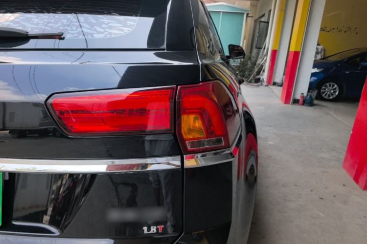Used Zotye Domy X7 2017 1.8T DCT Prestige Model Right Rear Taillight
