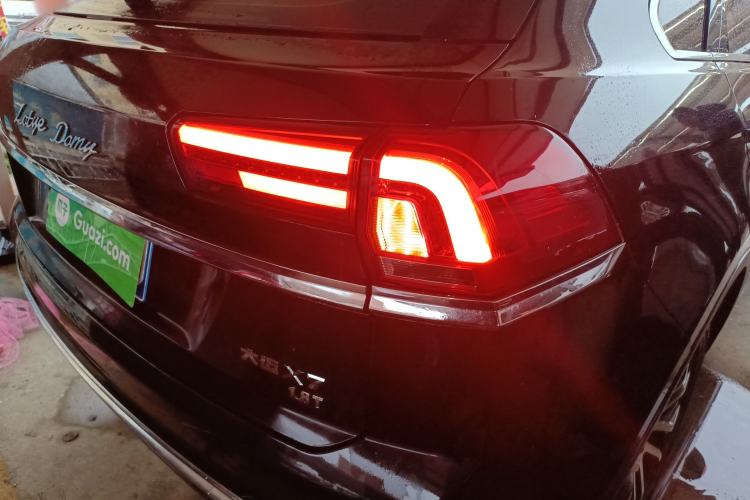 Used Zotye Domy X7 2017 1.8T DCT Luxury Model Right Rear Taillight