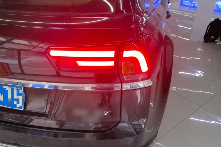Used Zotye Domy X7 2017 1.8T DCT Prestige Model Right Rear Taillight