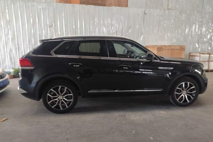 Used Zotye Domy X7 2017 1.8T Manual Luxury Model Right Side