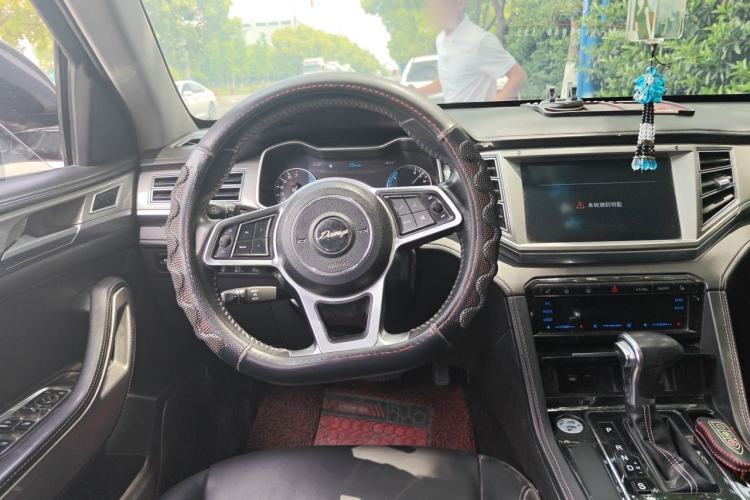 Used Zotye Domy X7 2017 1.8T DCT Supreme Model Steering Wheel