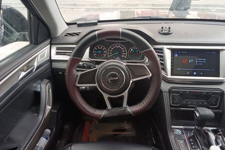 Used Zotye Domy X7 2017 1.8T DCT Luxury Model Steering Wheel