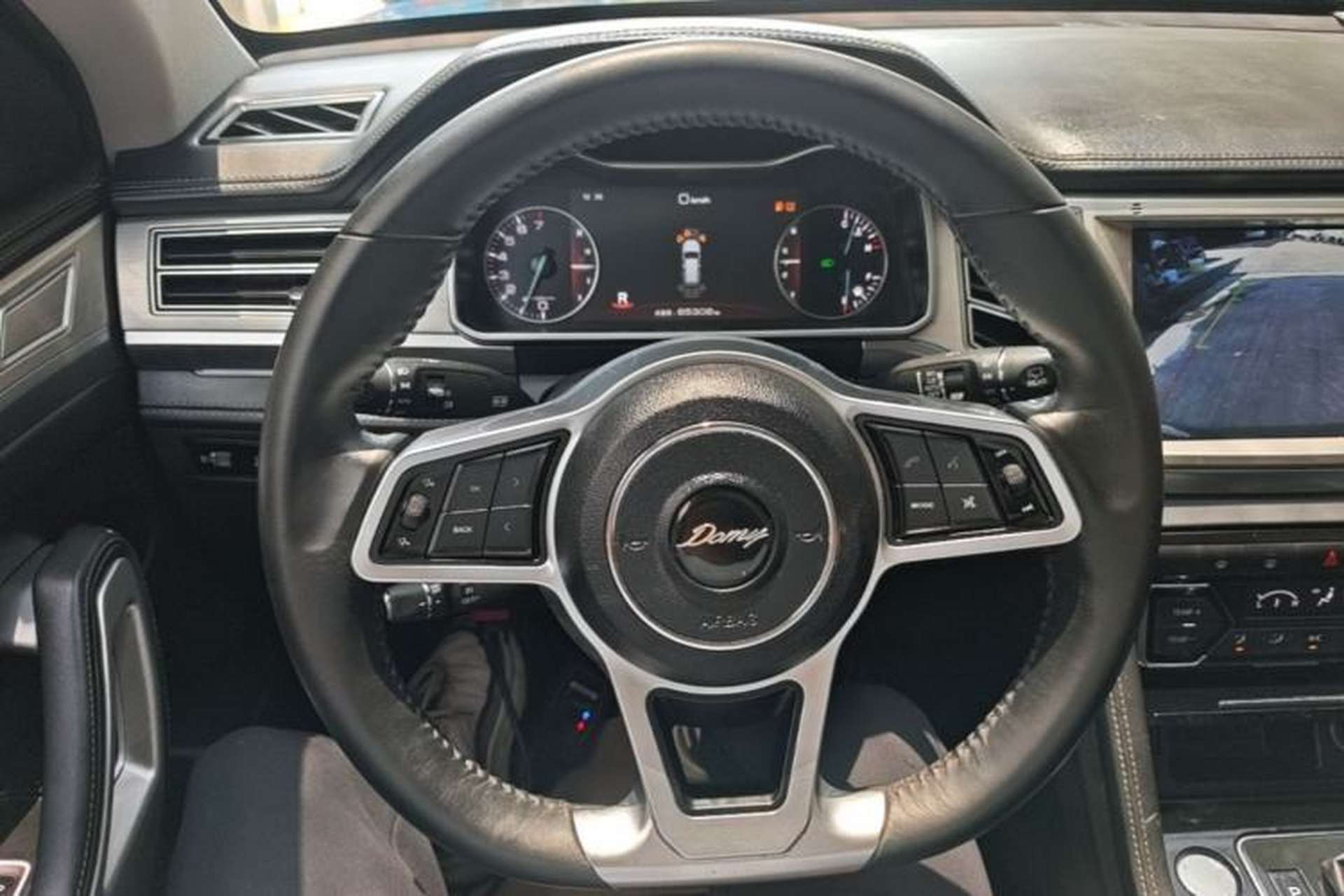Used Zotye Domy X7 2017 Upgraded Edition 1.8T DCT Huashan Model Steering Wheel