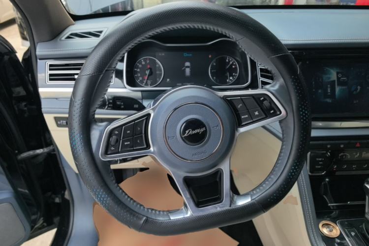 Used Zotye Domy X7 2017 1.8T DCT Prestige Model Steering Wheel