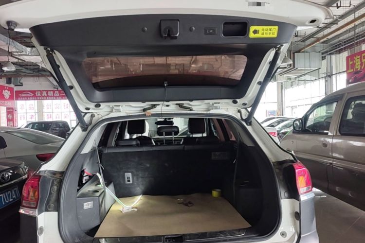 Used Zotye Domy X7 2017 Upgraded Edition 2.0T DCT Huangshan Model 7 Seats Trunk