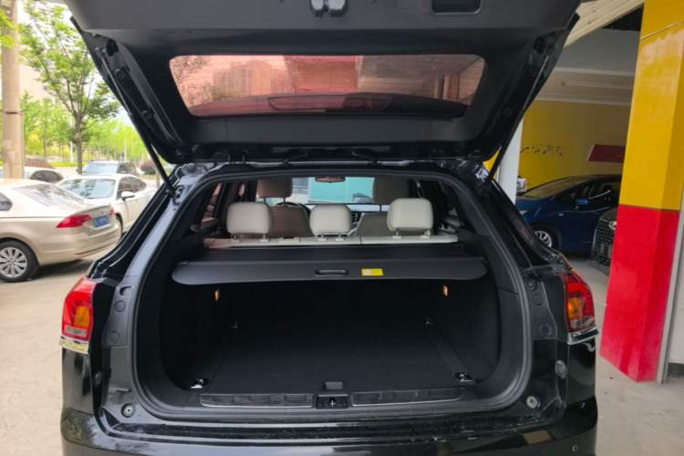 Used Zotye Domy X7 2017 1.8T DCT Prestige Model Trunk