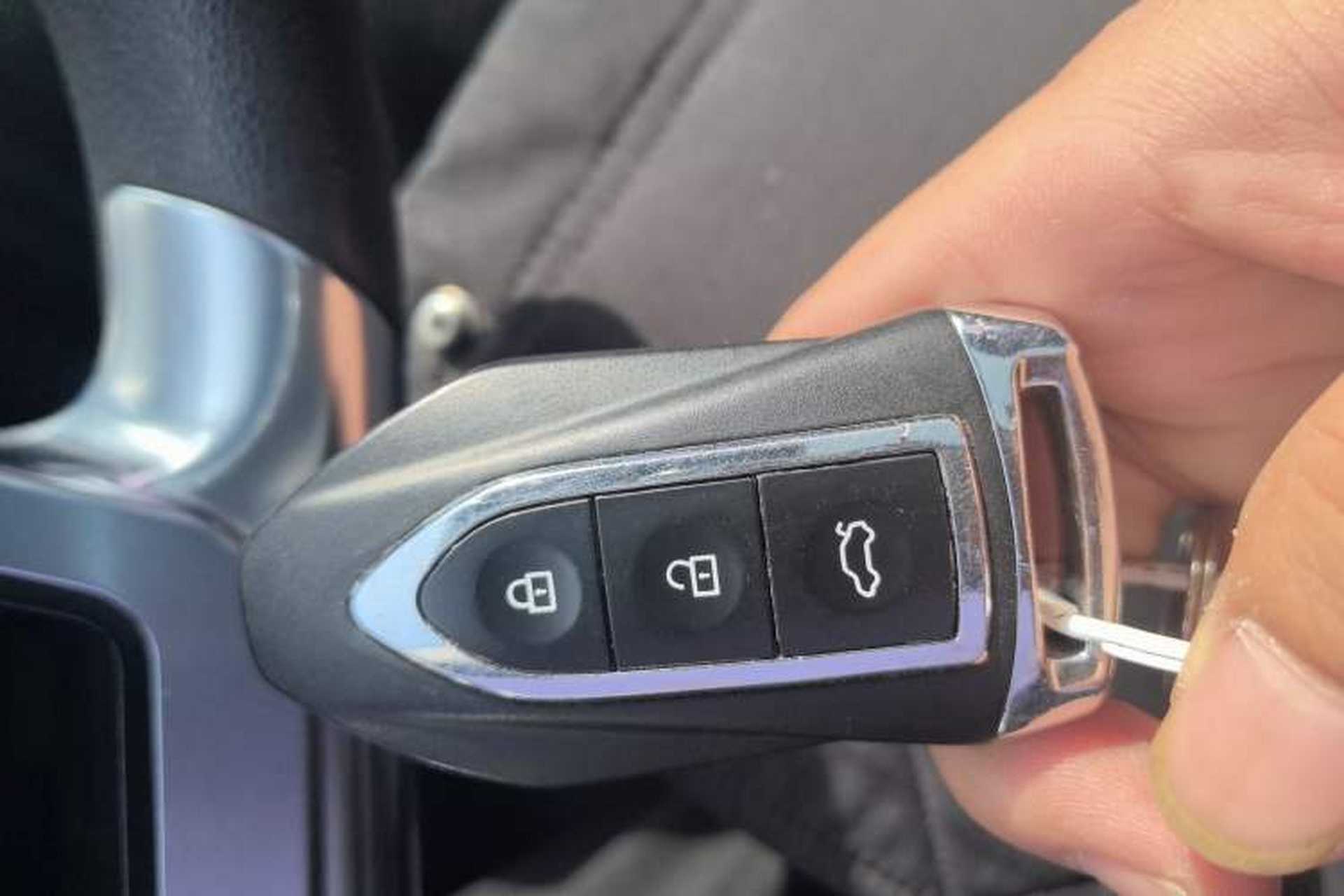 Used Zotye Domy X7 2017 1.8T DCT Luxury Model Vehicle Key
