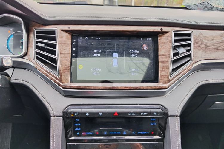 Used Zotye Domy X7 2017 2.0T DCT Ultimate Edition Audio And AC Panel