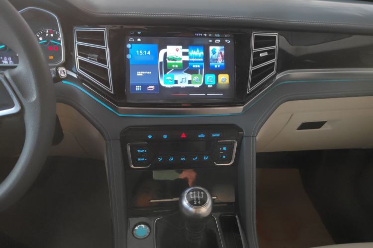 Used Zotye Domy X7 2017 1.5T Manual Luxury Model Audio And AC Panel